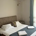 Danlin Hotell 2*