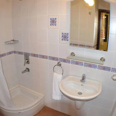 Hotel Danlin 2*